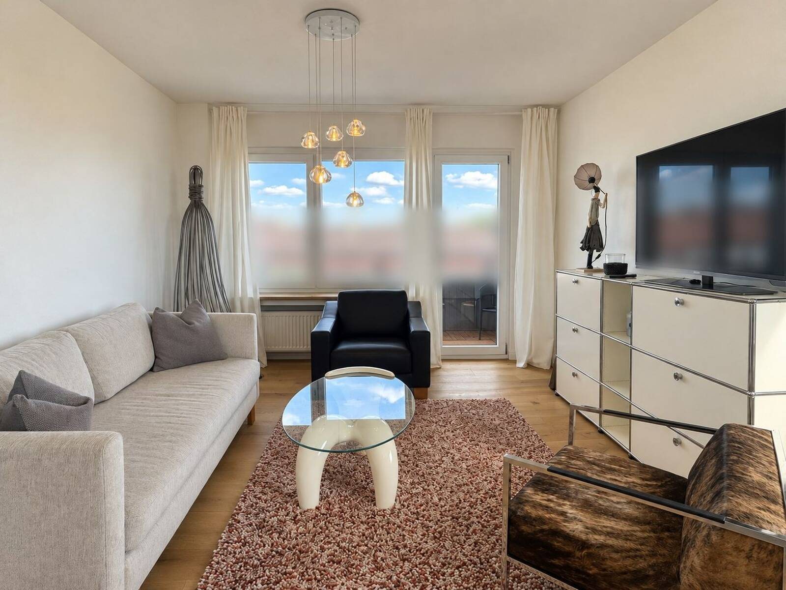 Wohnzimmer mit Blick über Neuhausen